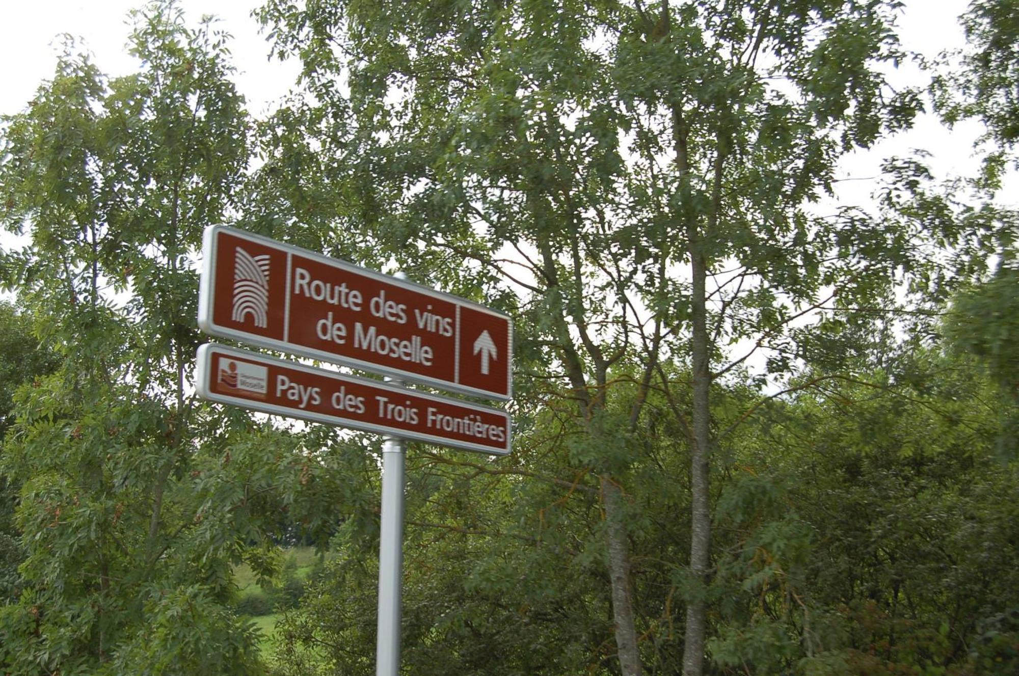 Chambres D'Hotes Le Clos Du Verger Cattenom Exteriör bild